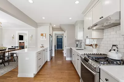 9 Mendum Street, Melrose, MA 02176 - Photo 9