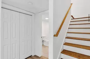 35 Locust St, Wareham, MA 02558 - Photo 9