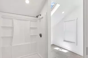 35 Locust St, Wareham, MA 02558 - Photo 17