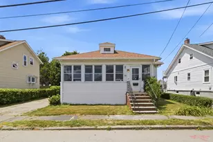 19 Princeton Ave, Weymouth, MA 02191 - Photo 1