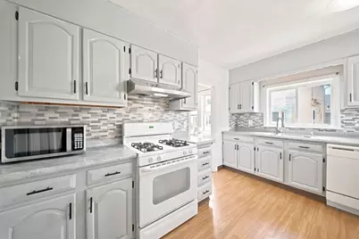 19 Princeton Ave, Weymouth, MA 02191 - Photo 11