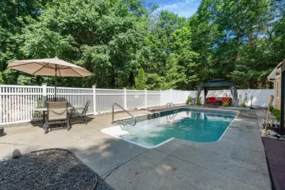12 Dakel Dr, Freetown, MA 02702 - Photo 5