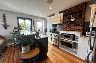 10 Pompeii St, Boston, MA 02119 - Photo 3