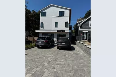 201 Pleasant #2, Marblehead, MA 01945 - Photo 1