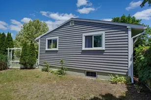 15 Jefferson Ave, Saugus, MA 01906 - Photo 15