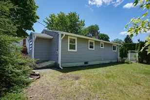 15 Jefferson Ave, Saugus, MA 01906 - Photo 7