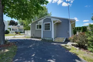 15 Jefferson Ave, Saugus, MA 01906 - Photo 5