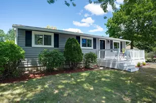 15 Jefferson Ave, Saugus, MA 01906 - Photo 17