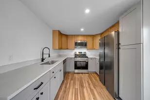 19 Oliver St, Lowell, MA 01954 - Photo 7
