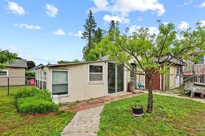 81 Healey St, Springfield, MA 01151 - Photo 5