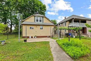 81 Healey St, Springfield, MA 01151 - Photo 3