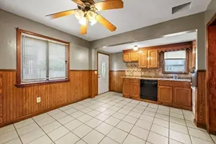 81 Healey St, Springfield, MA 01151 - Photo 13