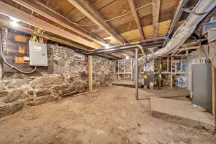 21 Oliver St, Lowell, MA 01854 - Photo 25