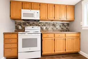 2 Millwood Cir, Framingham, MA 01701 - Photo 7