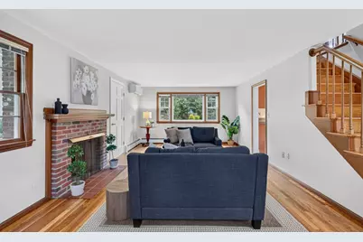 10 Hemlock Rd, Andover, MA 01810 - Photo 5
