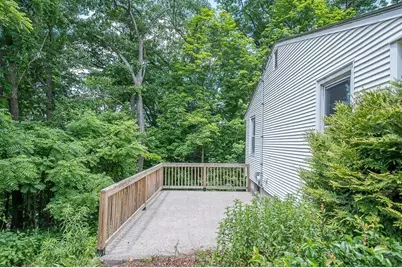 42 Iowa St, Worcester, MA 01602 - Photo 33