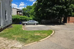 141 Elm St, Southbridge, MA 01550 - Photo 33