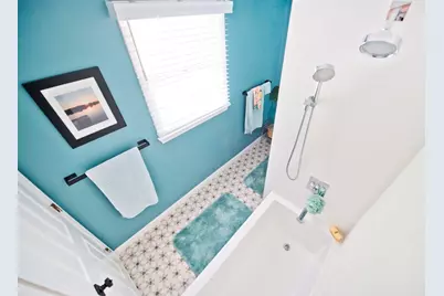 16 Warren Ave, Newton, MA 02465 - Photo 21