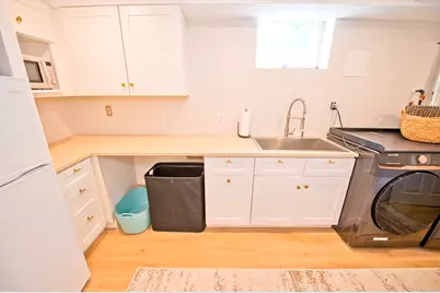 16 Warren Ave, Newton, MA 02465 - Photo 27