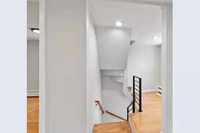 52 Auburn St, Lowell, MA 01852 - Photo 21