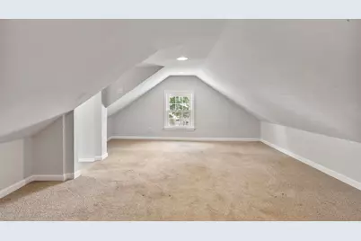 52 Auburn St, Lowell, MA 01852 - Photo 31