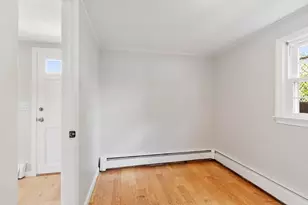 52 Auburn St, Lowell, MA 01852 - Photo 15