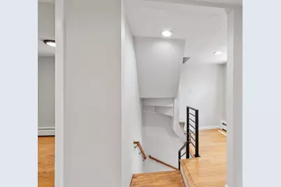 52 Auburn St, Lowell, MA 01852 - Photo 21