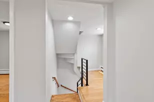 52 Auburn St, Lowell, MA 01852 - Photo 21
