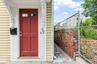 52 Auburn St, Lowell, MA 01852 - Photo 5