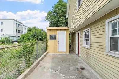 52 Auburn St, Lowell, MA 01852 - Photo 35