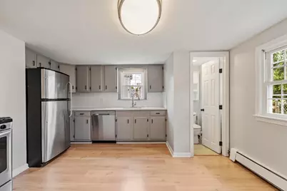 52 Auburn St, Lowell, MA 01852 - Photo 11