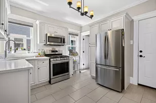 19 Rill St, Boston, MA 02125 - Photo 15