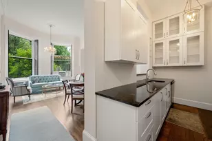 207 Commonwealth Ave, Boston, MA 02116 - Photo 21
