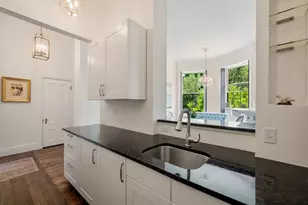 207 Commonwealth Ave, Boston, MA 02116 - Photo 23