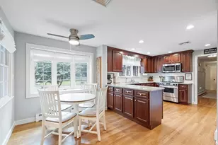 9 Foster St, Acton, MA 01720 - Photo 7