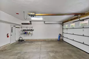 618 E 2nd St, Boston, MA 02127 - Photo 19