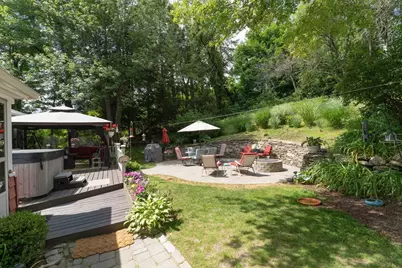 386 Pleasant St, Leicester, MA 01524 - Photo 5