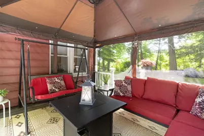 386 Pleasant St, Leicester, MA 01524 - Photo 13