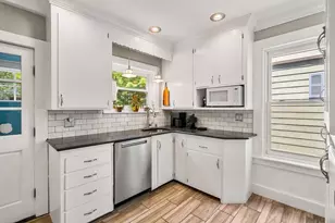 246 Burrill St, Swampscott, MA 01907 - Photo 13