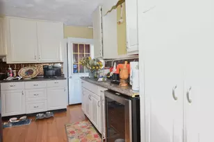 103 Dalton St, Lowell, MA 01850 - Photo 5