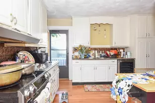 103 Dalton St, Lowell, MA 01850 - Photo 3