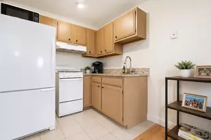 130 Emerson St, Boston, MA 02127 - Photo 3