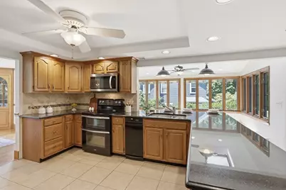 117 Highland Ave, Winchester, MA 01890 - Photo 7