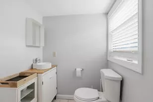 20 Milton St, Saugus, MA 01906 - Photo 17