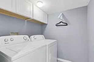 20 Milton St, Saugus, MA 01906 - Photo 19