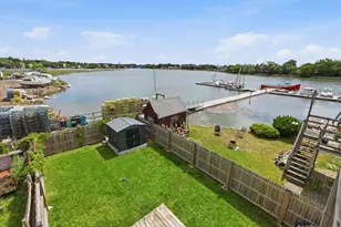 20 Milton St, Saugus, MA 01906 - Photo 31