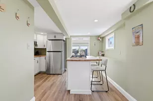 20 Milton St, Saugus, MA 01906 - Photo 11