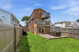 20 Milton St, Saugus, MA 01906 - Photo 35