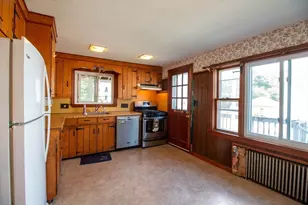 249 Groveland St, Haverhill, MA 01830 - Photo 17