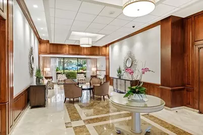 9 Hawthorne Place #15R, Boston, MA 02114 - Photo 11